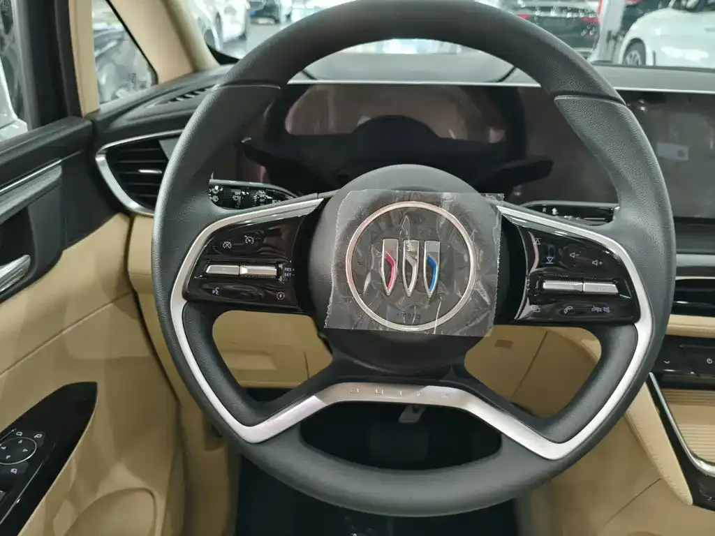 Buick GL8 Hybrid — фото 3