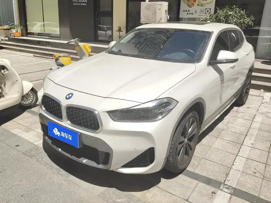 BMW X2 — фото 1