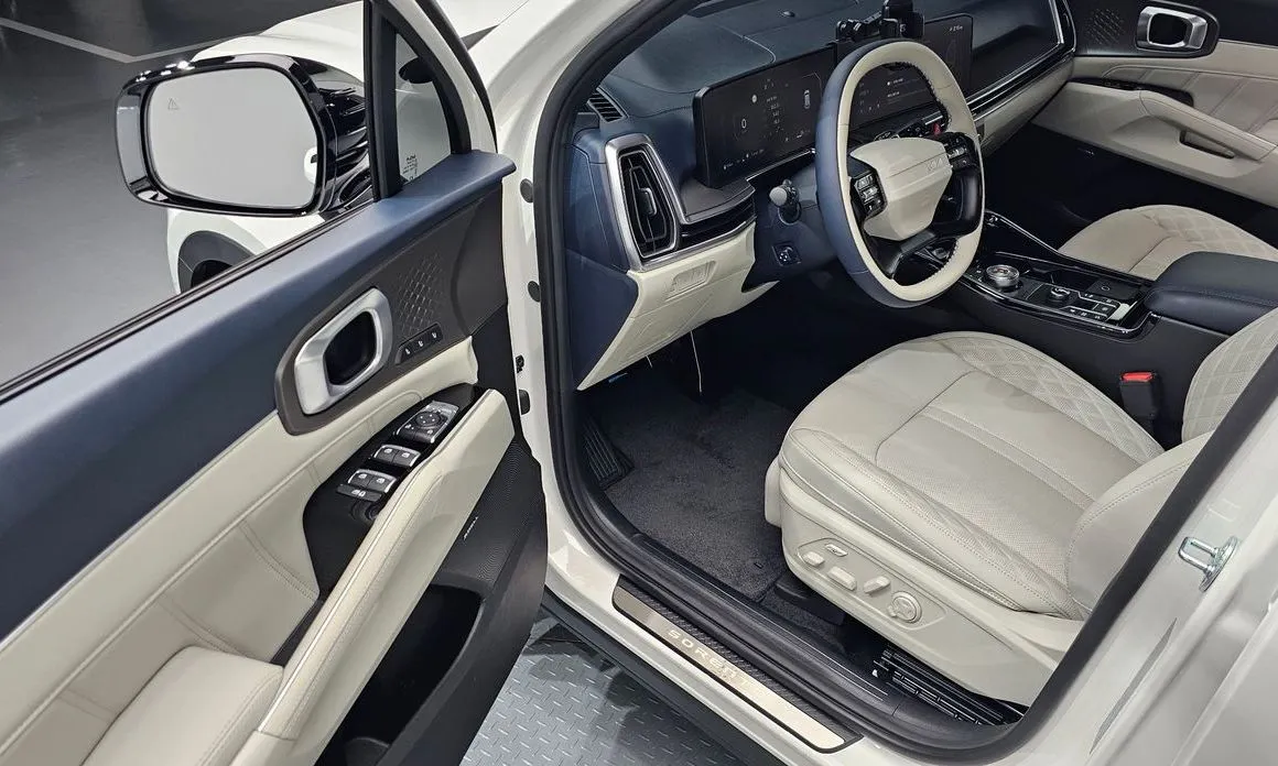Kia Sorento — фото 8