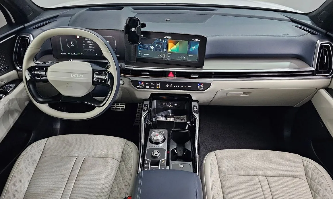 Kia Sorento — фото 9