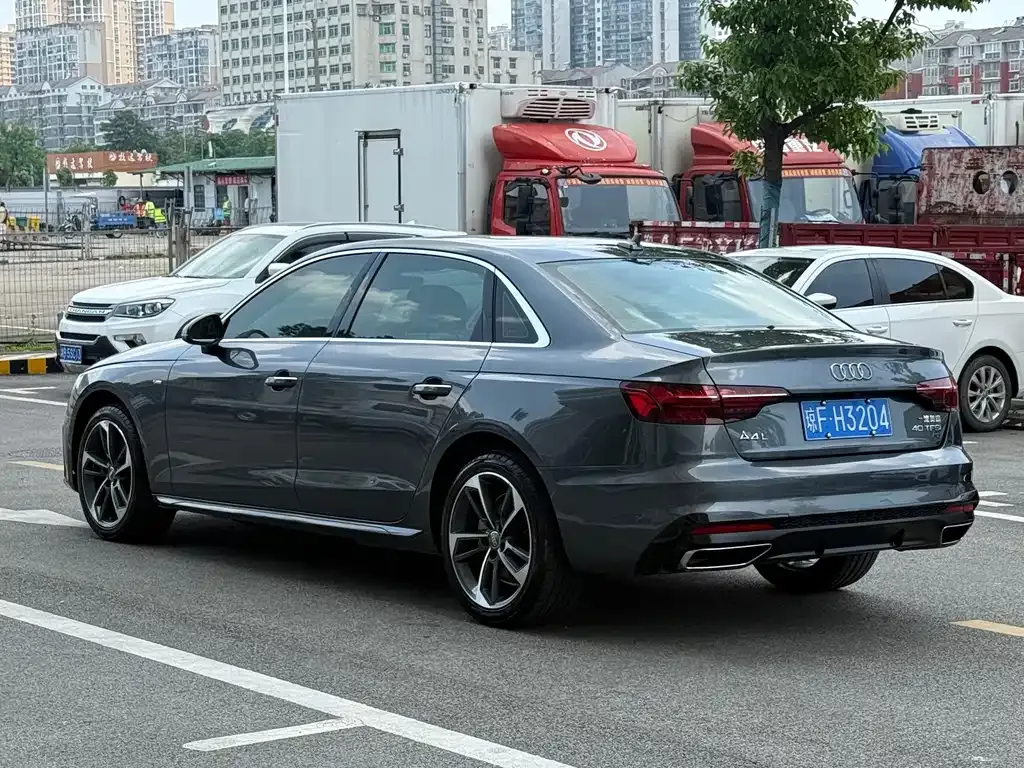 Audi A4L — фото 4