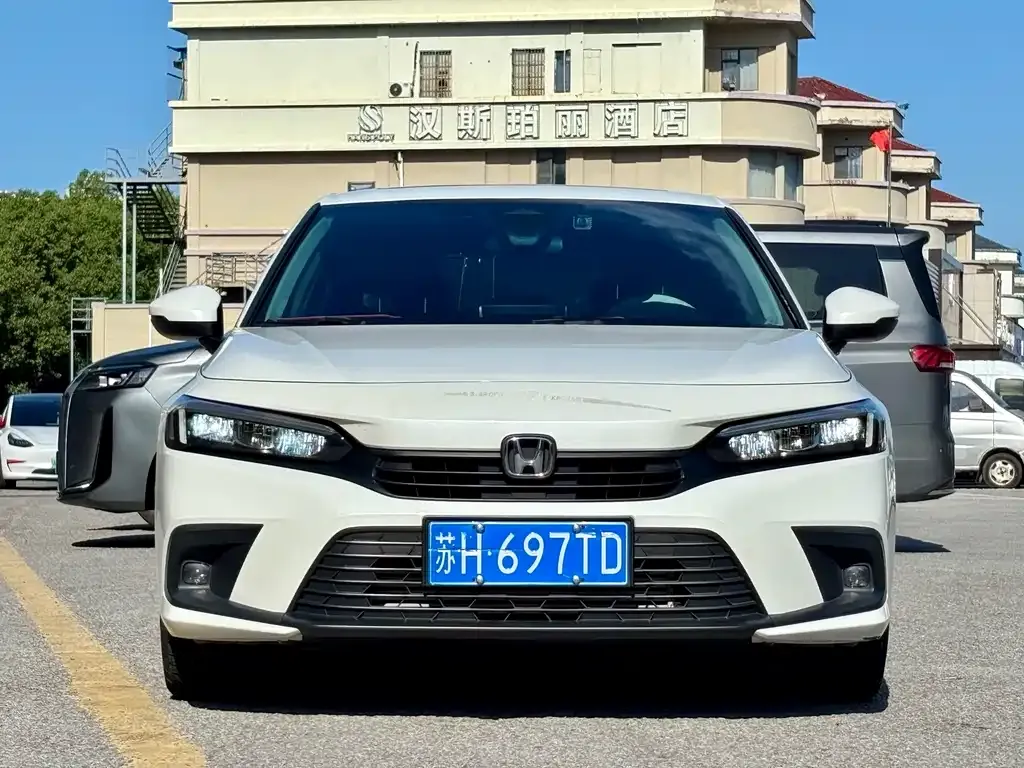 Honda Civic — фото 1