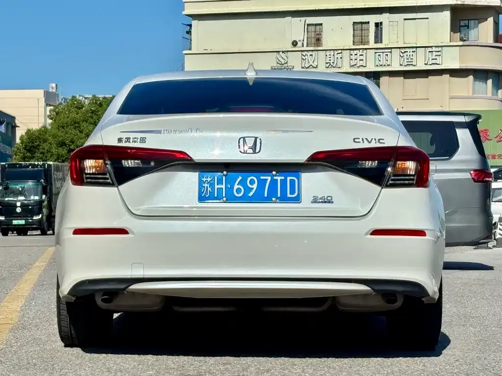 Honda Civic — фото 5