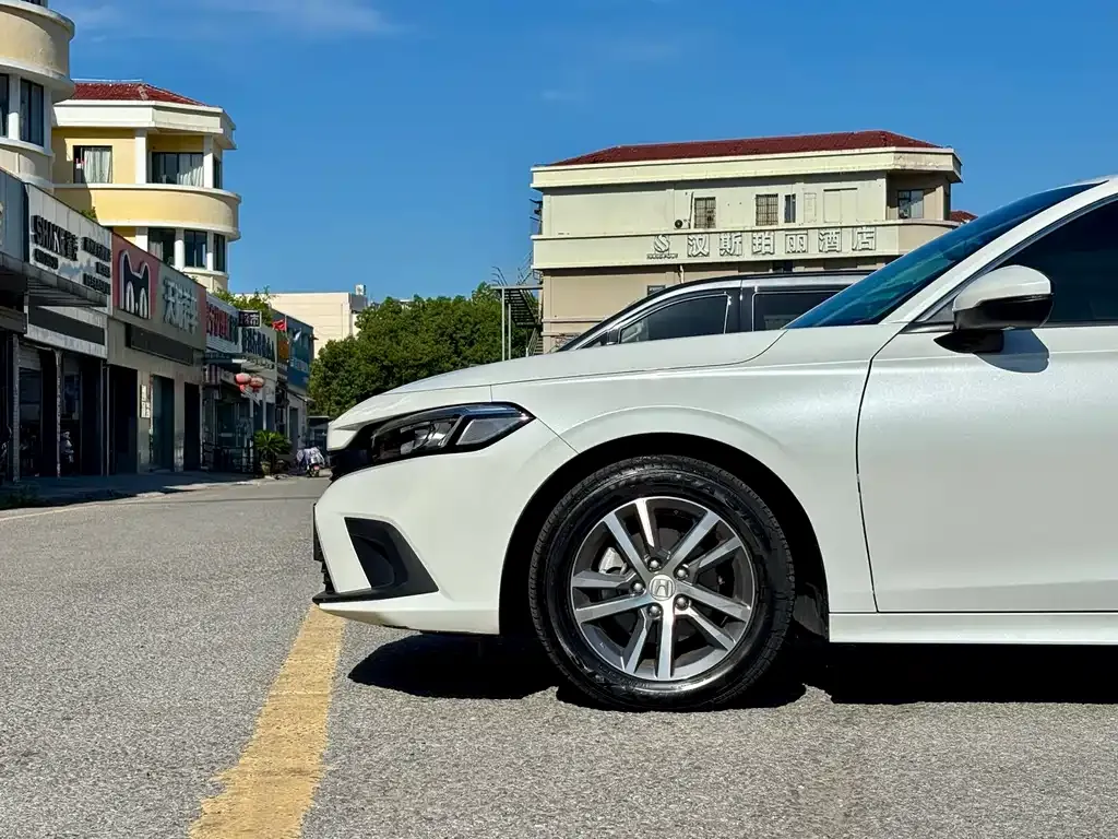 Honda Civic — фото 7