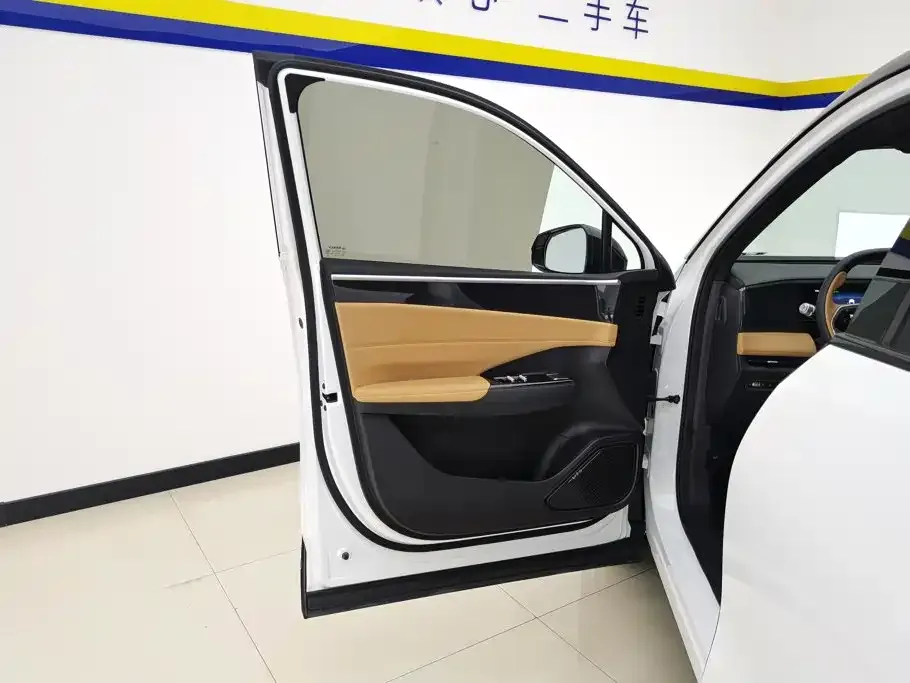 Geely Galaxy L7 — фото 6