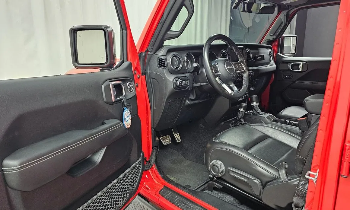 Jeep Wrangler — фото 6