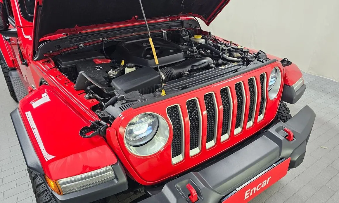 Jeep Wrangler — фото 7