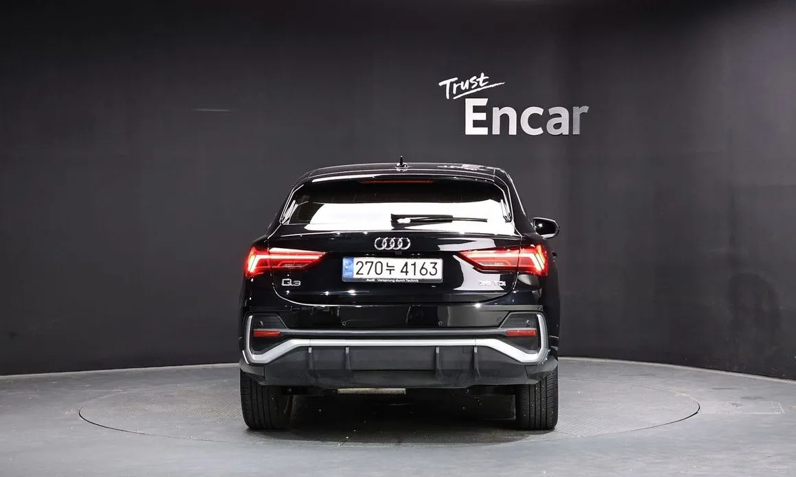 Audi Q3 2023 из KR, фото 6