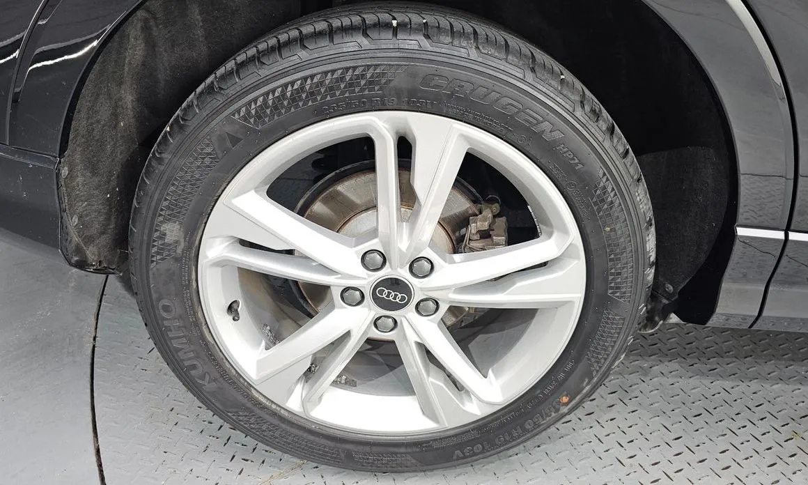 Audi Q3 2023 из KR, фото 8