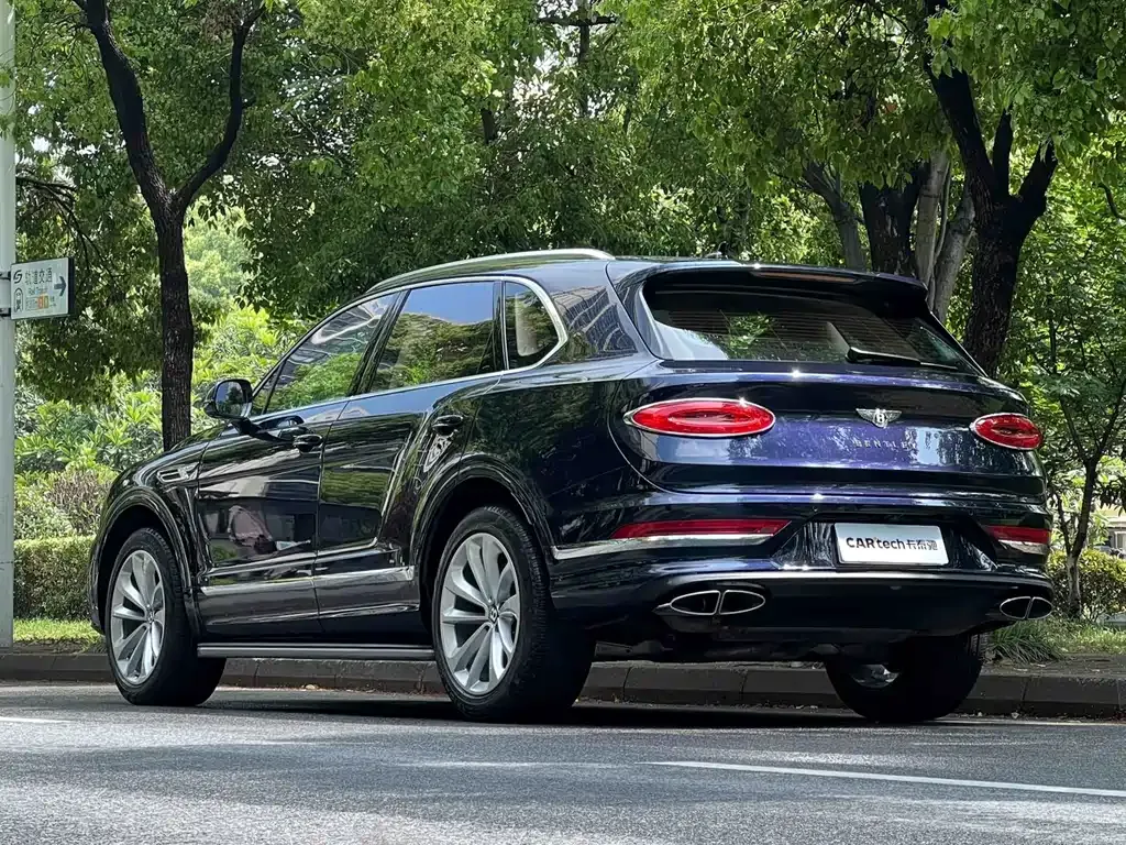 Bentley Bentayga — фото 6