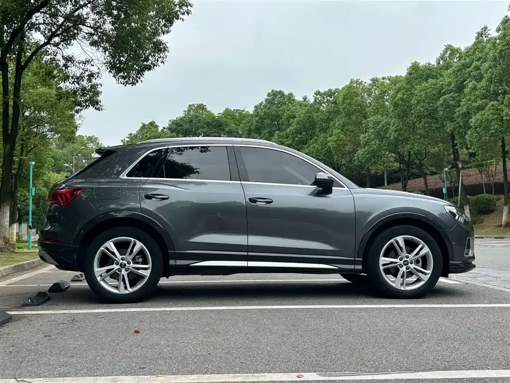 Audi Q3 — фото 9