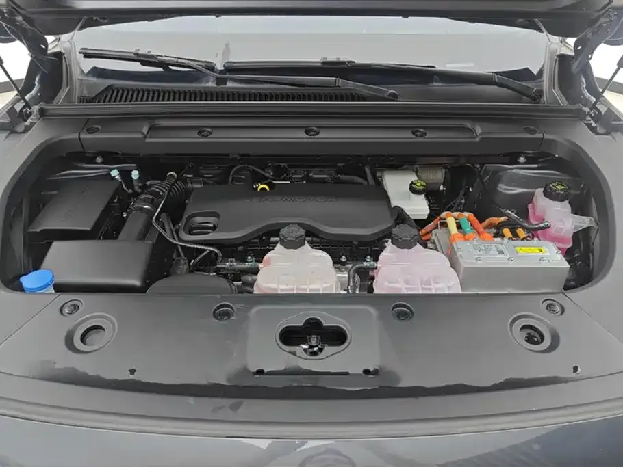 Leapmotor C16 — фото 8