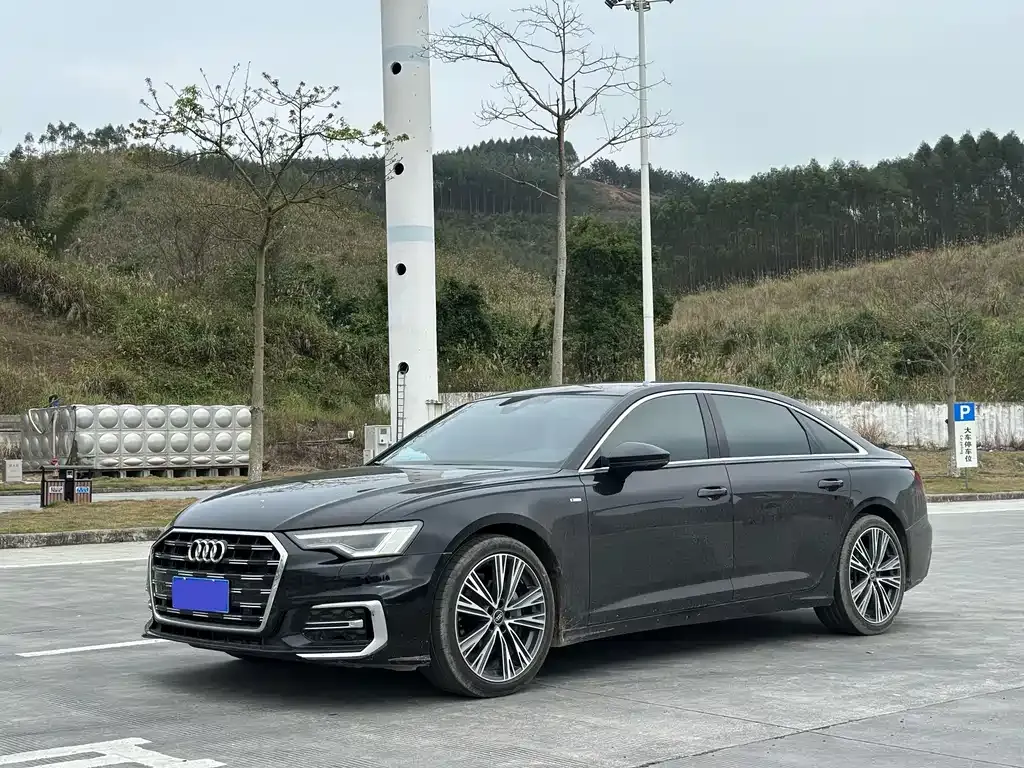 Audi A6L — фото 5
