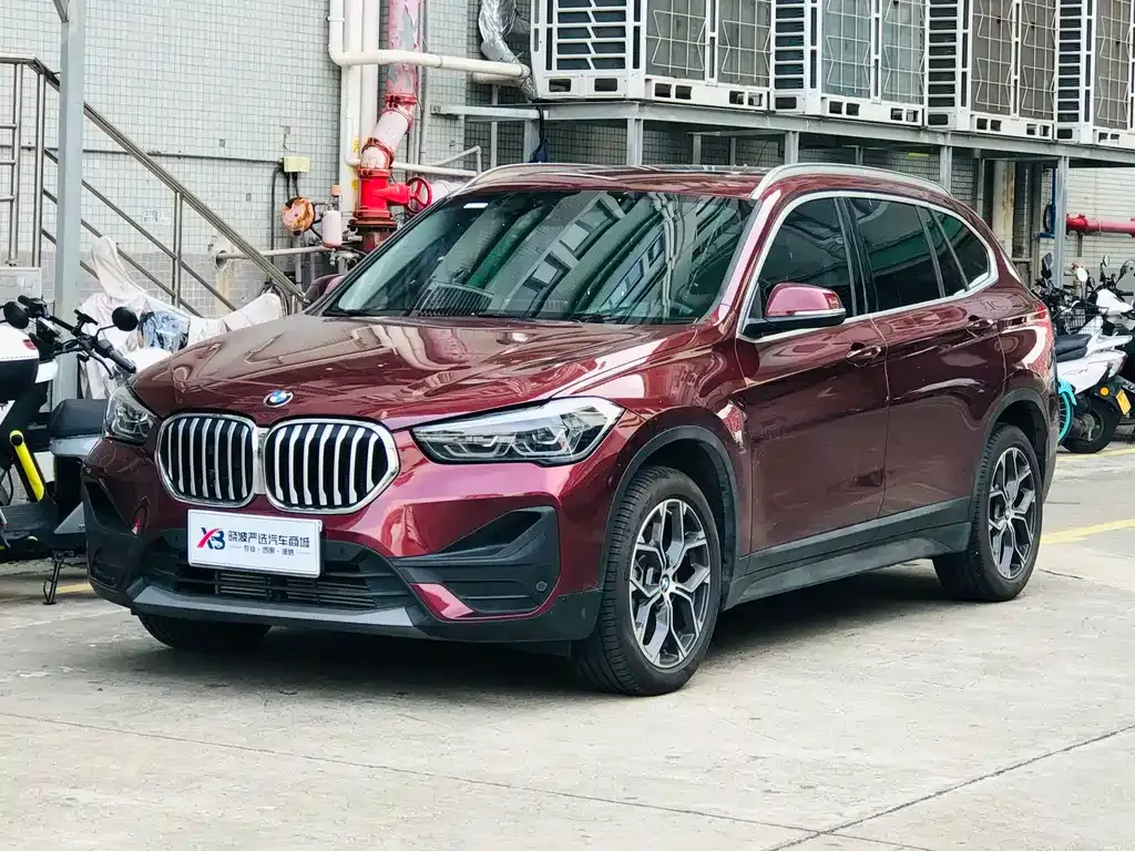 BMW X1 — фото 1