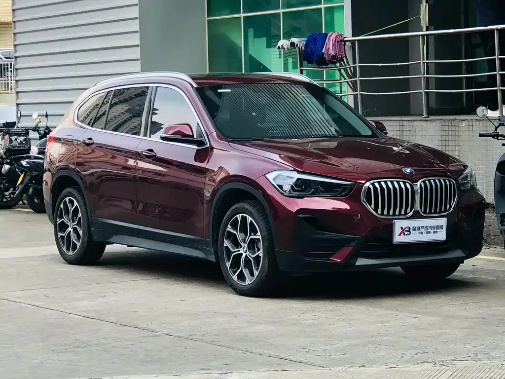BMW X1 — фото 7