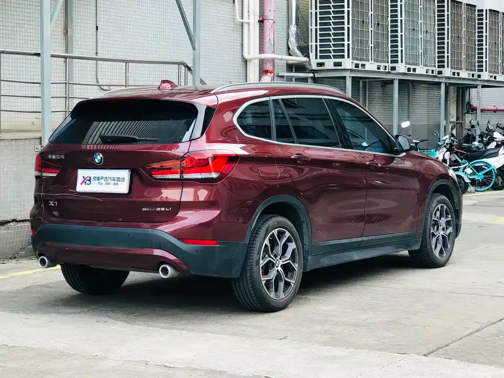 BMW X1 — фото 4