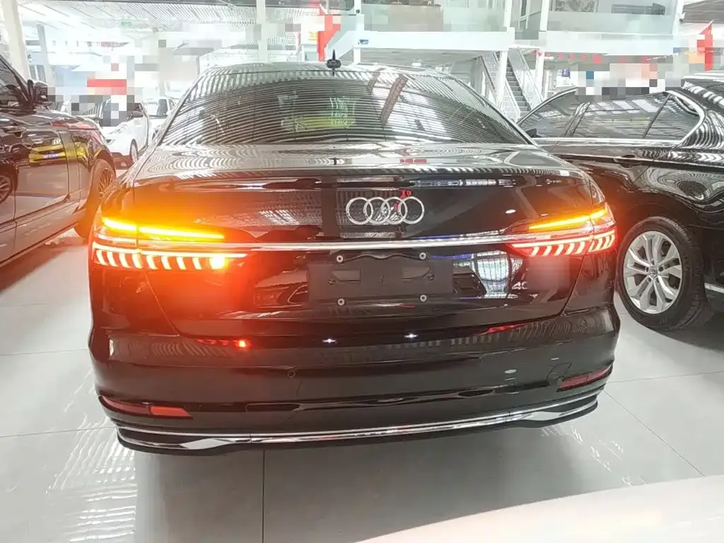 Audi A6L — фото 5