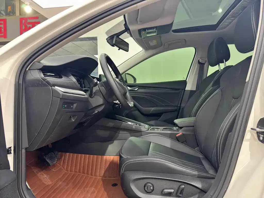 Skoda Octavia — фото 10