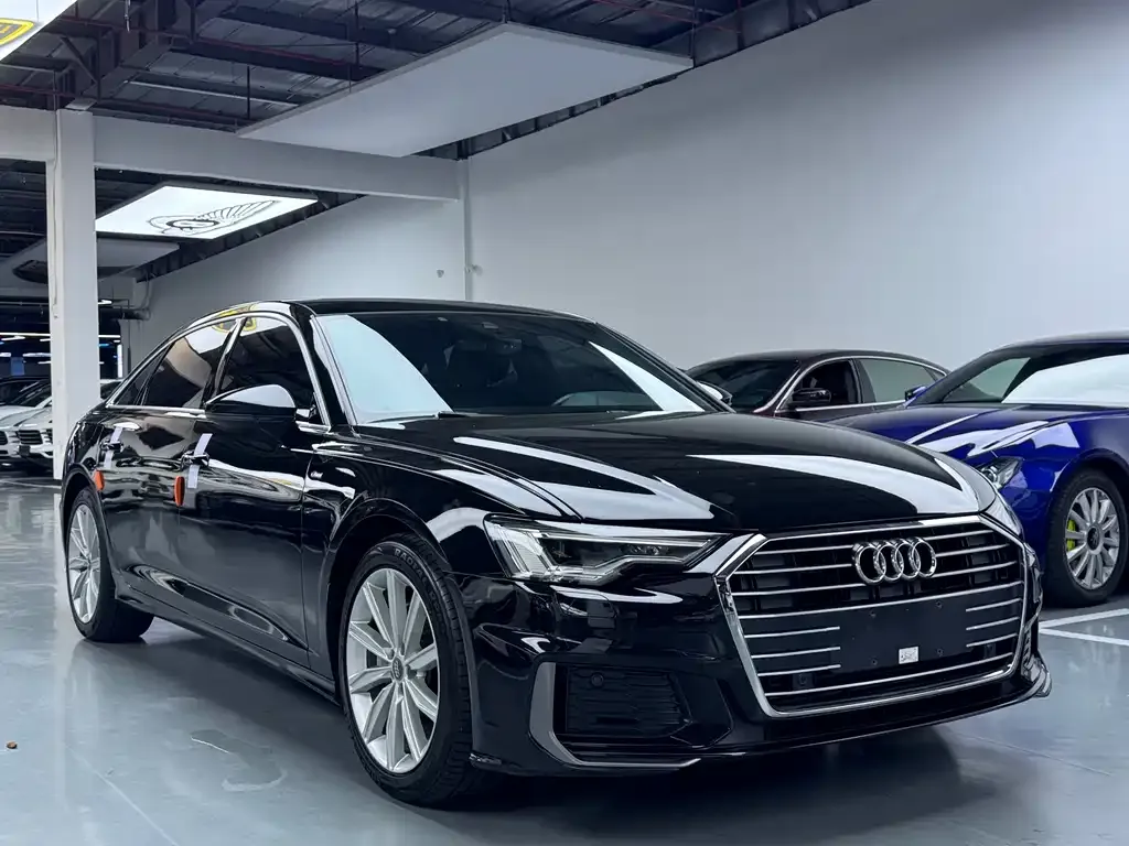 Audi A6L — фото 10