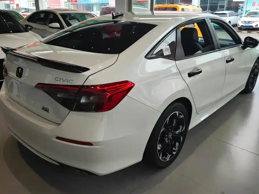 Honda Civic — фото 5