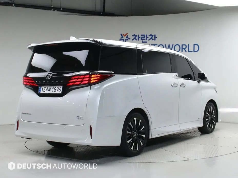 Toyota Alphard 2024 из KR, фото 2