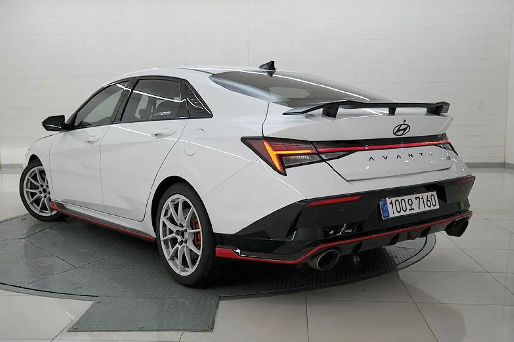 Hyundai AVANTE — фото 4