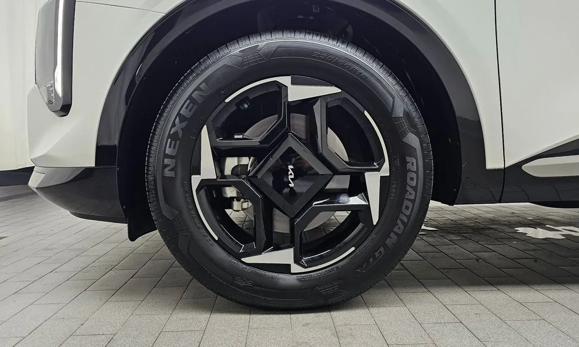 Kia Sportage — фото 7