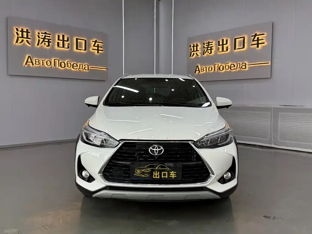 Toyota Yaris L — фото 7