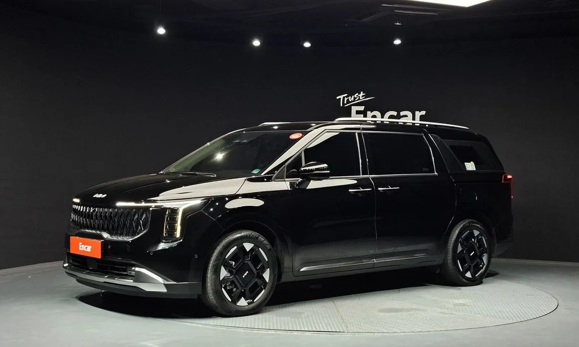 Kia Carnival HEV 7-Seater Signature 1
