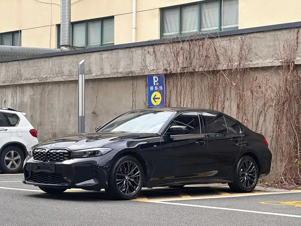 BMW 3 Series — фото 1
