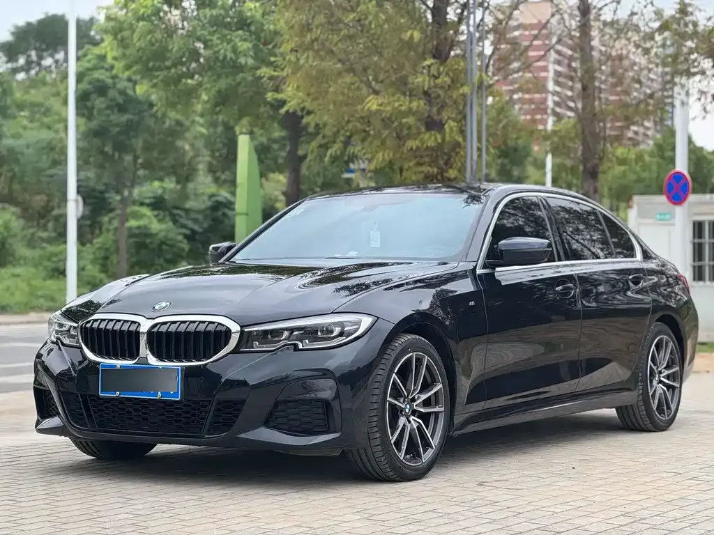 BMW 3 Series — фото 1