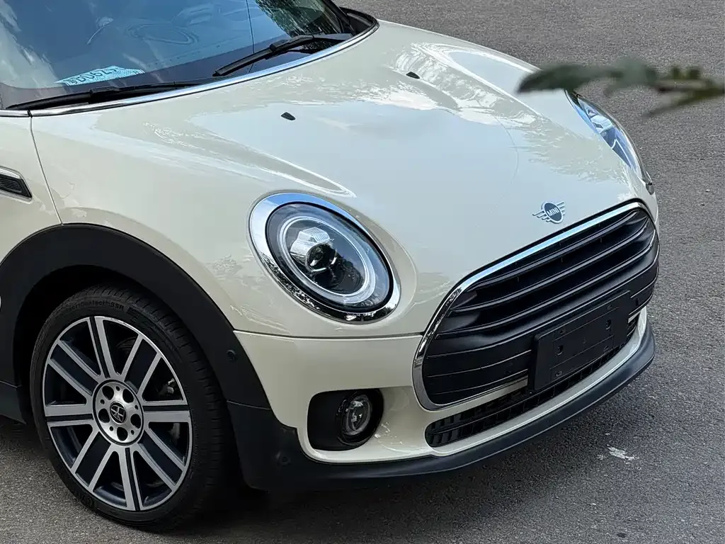 MINI Clubman — фото 5