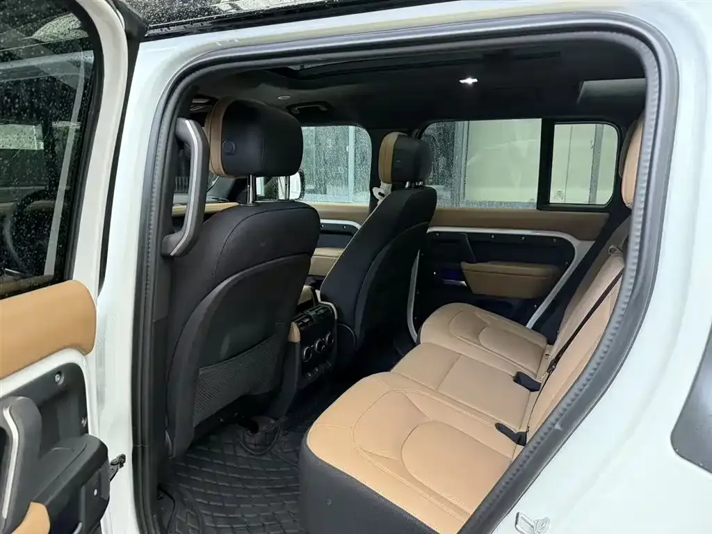 Land Rover Defender — фото 4