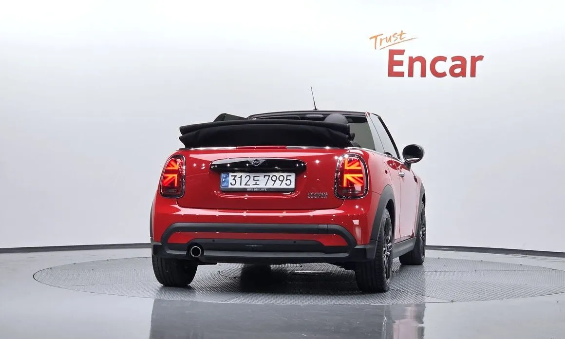 Mini Cooper Convertible 2024 из KR, фото 3