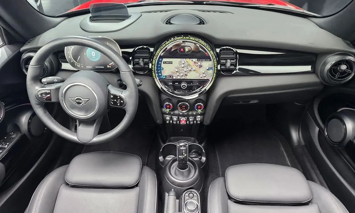 Mini Cooper Convertible 2024 из KR, фото 9