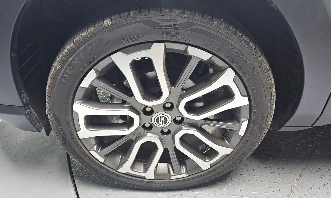 KG Mobility (Ssangyong) Torres — фото 9