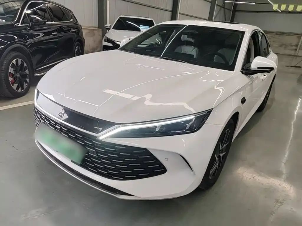 BYD Qin L — фото 9