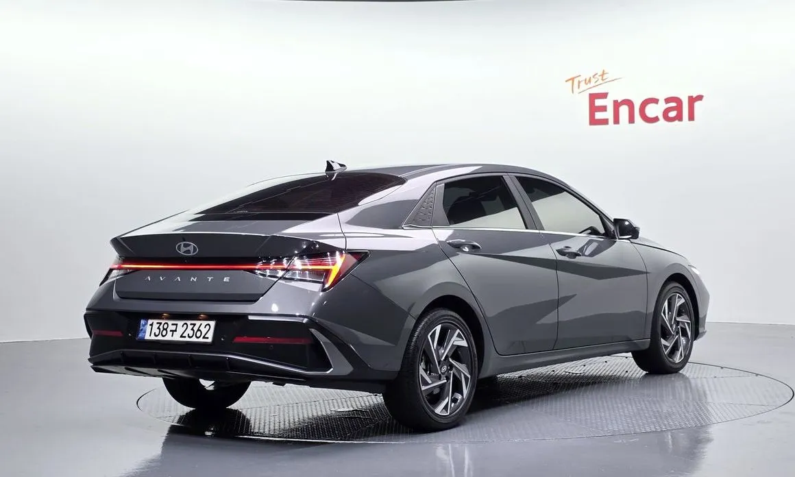 Hyundai AVANTE — фото 3