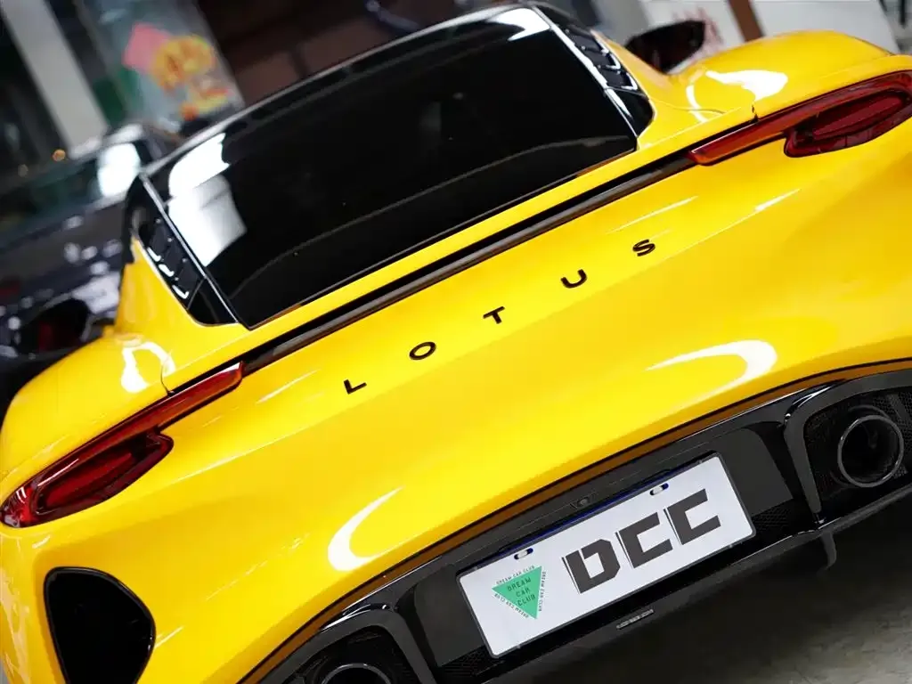 Lotus Emira — фото 9