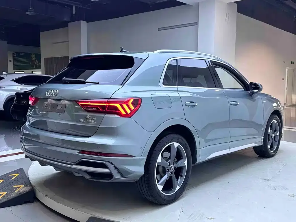 Audi Q3 — фото 4