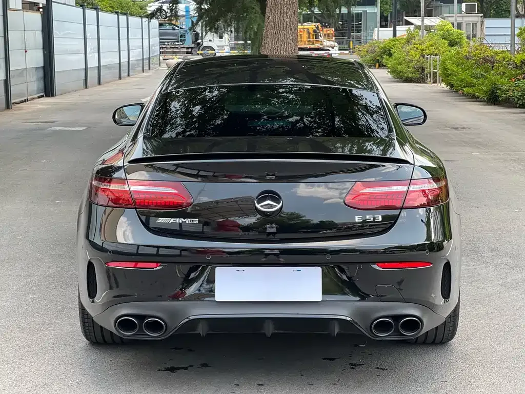 Mercedes-Benz E-Class AMG — фото 5
