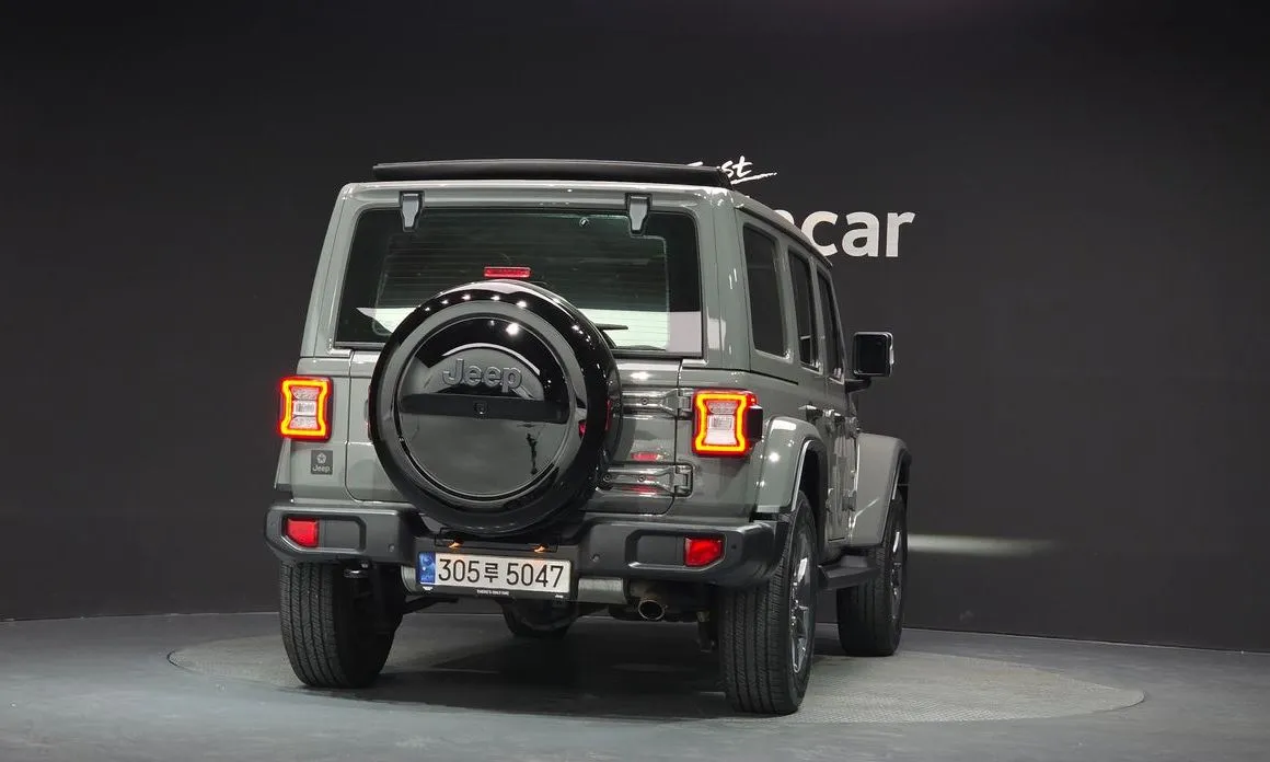 Jeep Wrangler 2022 из KR, фото 3