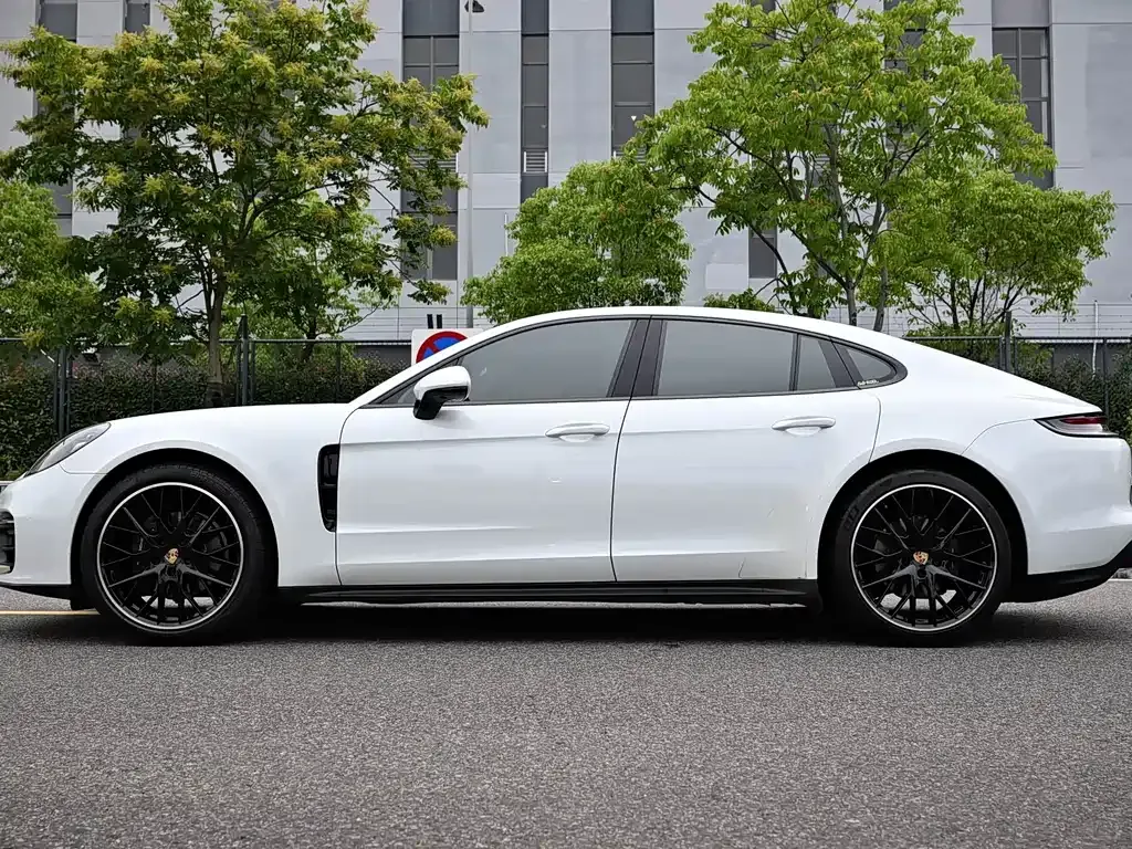 Porsche Panamera — фото 10