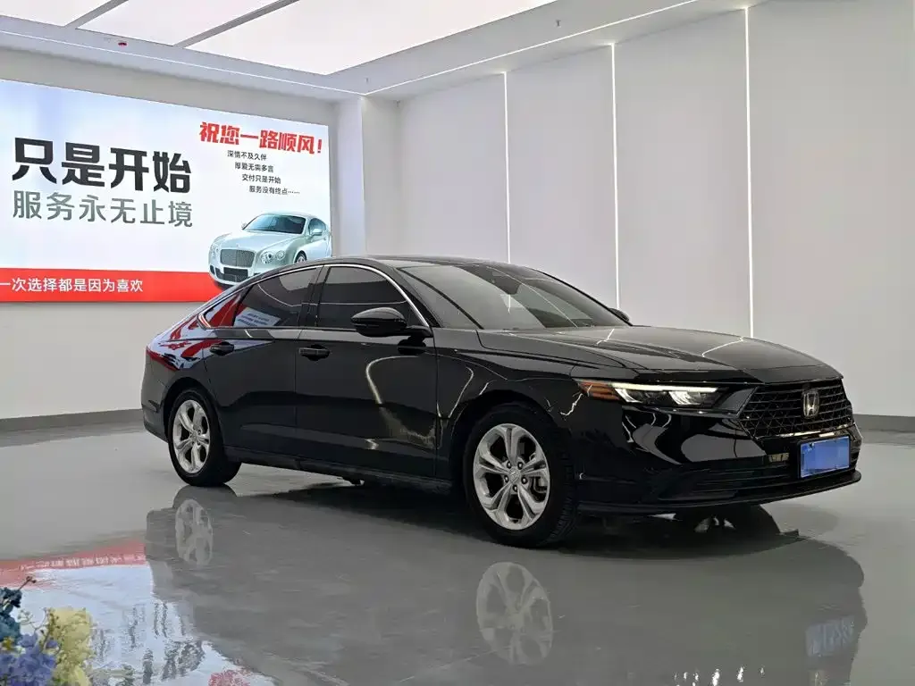 Honda Accord — фото 4