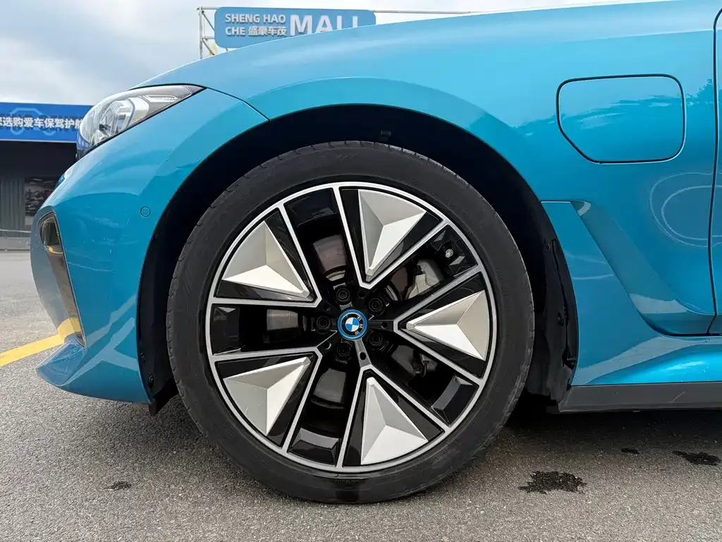 BMW i3 — фото 4