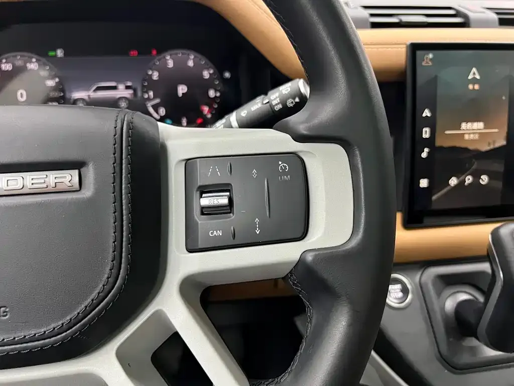 Land Rover Defender — фото 10