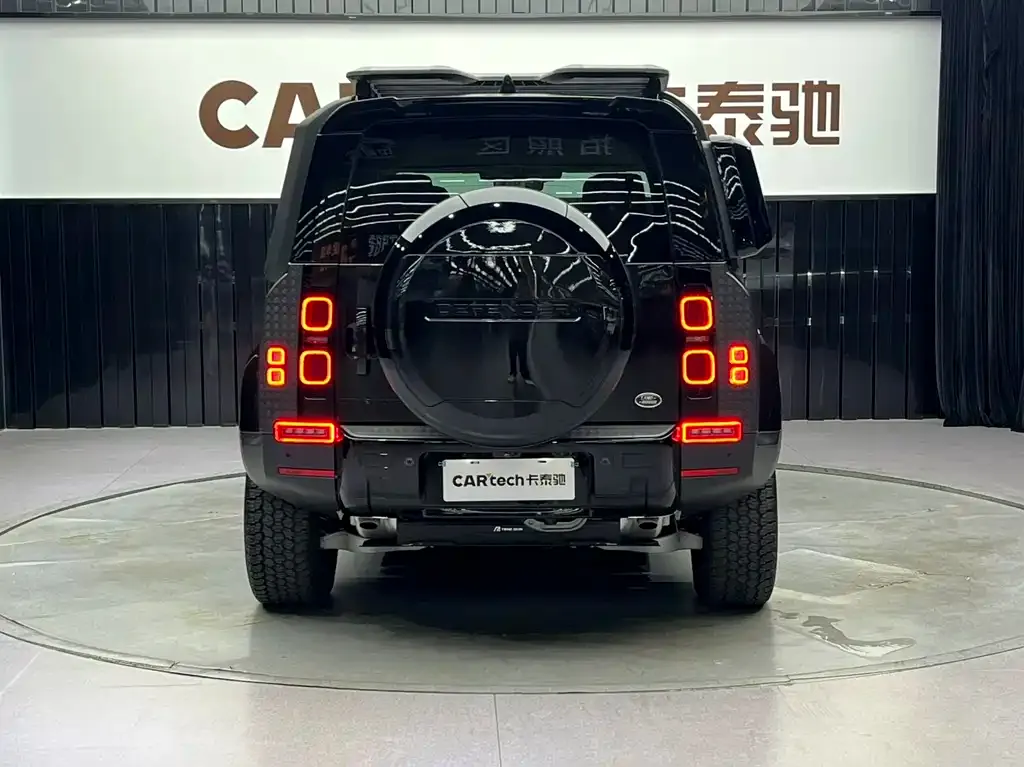 Land Rover Defender — фото 4
