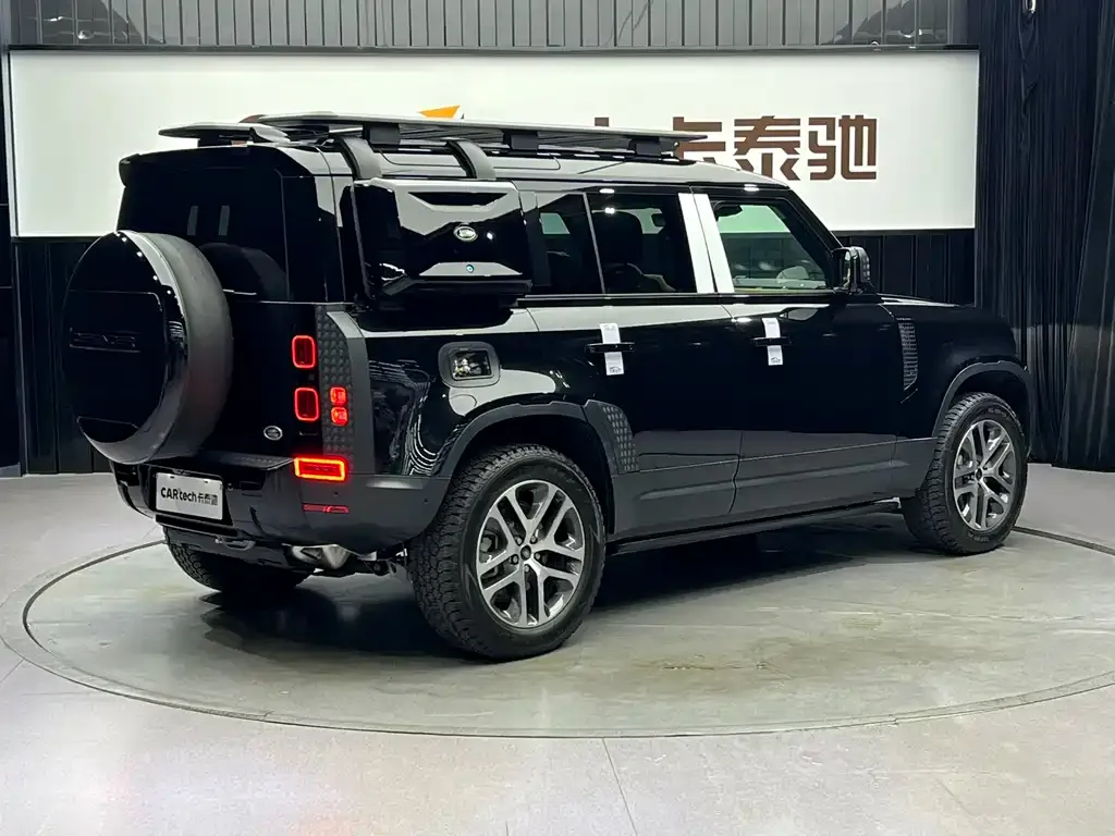 Land Rover Defender — фото 8