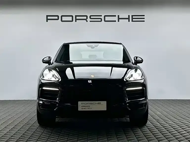Porsche Cayenne — фото 2
