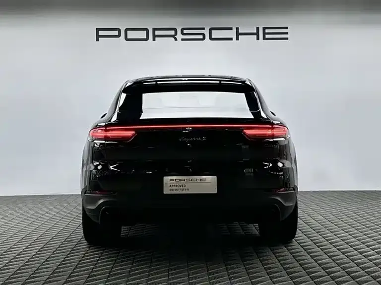 Porsche Cayenne — фото 5